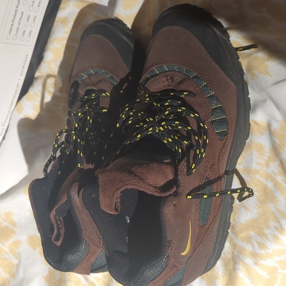 Vintage Nike Air trail boots - Picture 2 of 6